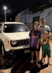 Cliente satisfeito com seu veiculo