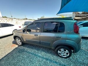 O Fiat Uno Way 1.0 Flex 2011/2012 é uma excelente opção para quem busca um carro econômico, resistente e ideal para o dia a dia. Equipado com motor 1.0 Flex, oferece baixo consumo de combustível, manutenção acessível e ótimo desempenho para uso urbano.