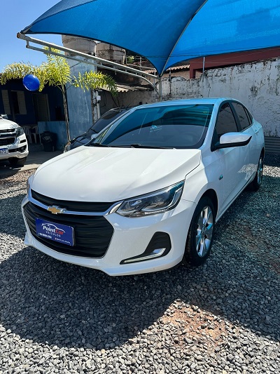 O Chevrolet Onix Premier 1.0 Turbo 2021 é um hatch premium que une tecnologia, desempenho e economia. Equipado com motor 1.0 Turbo Flex, oferece excelente desempenho aliado ao baixo consumo de combustível, proporcionando uma condução ágil e confortável.